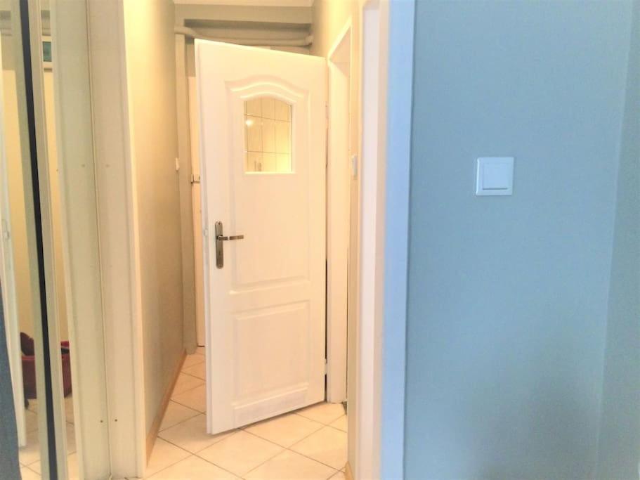 קרקוב 57 Lobzowska Bright Apartment מראה חיצוני תמונה