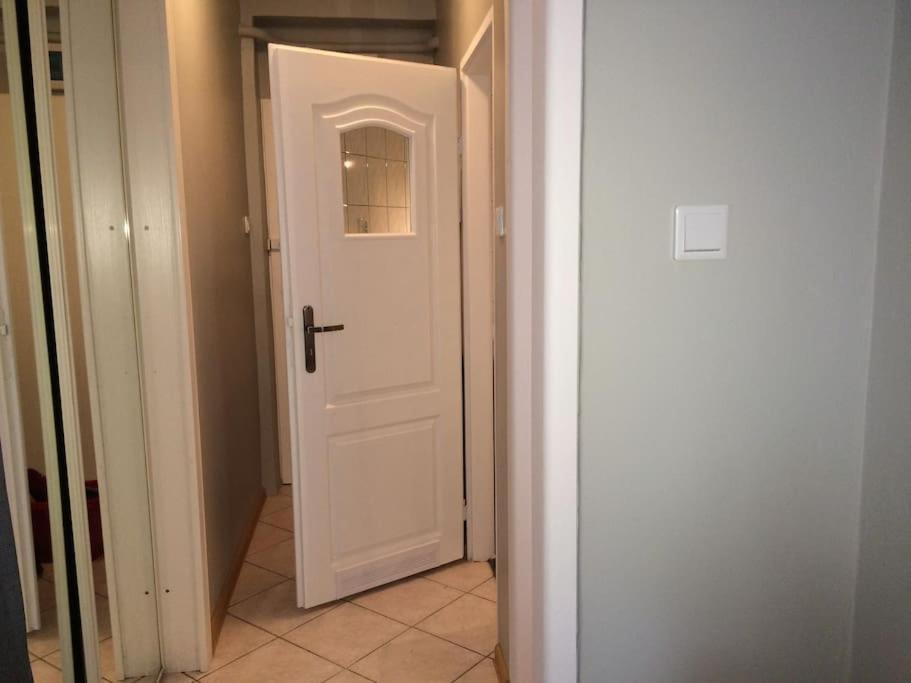 קרקוב 57 Lobzowska Bright Apartment מראה חיצוני תמונה